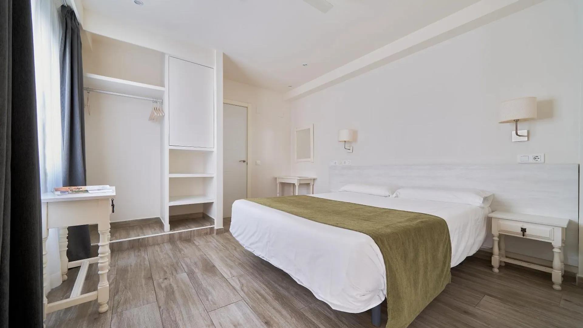 Hostal Sol Y Miel Benalmádena