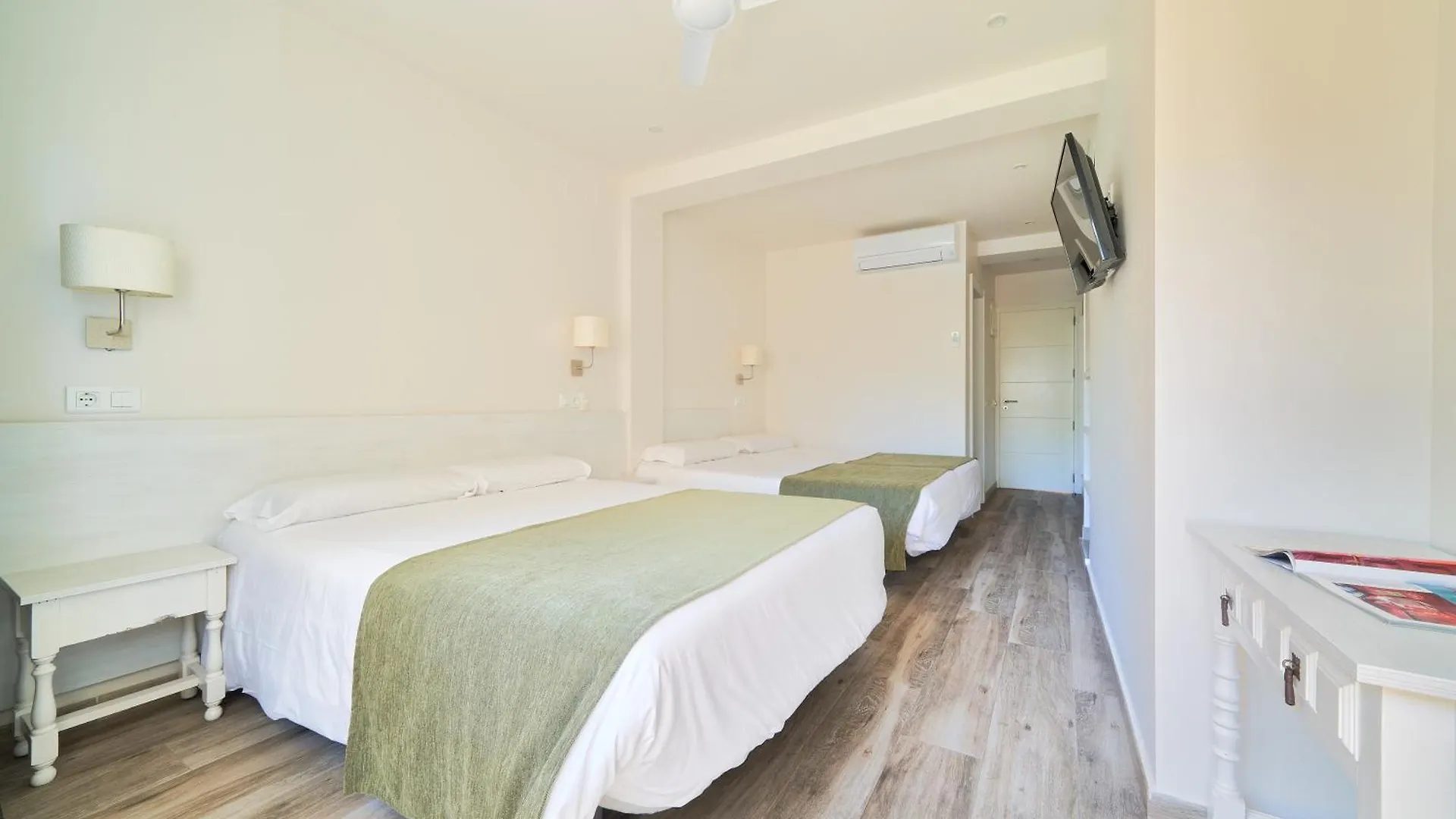 ** Gasthuis Hostal Sol Y Miel Benalmádena Spanje